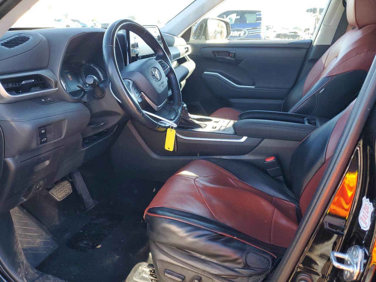 2022 TOYOTA HIGHLANDER L VIN:5TDBZRBH4NS562221