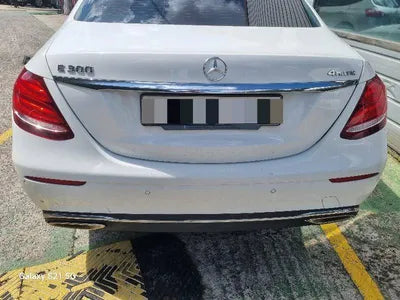 2019 Mercedes-Benz E 300 VIN: