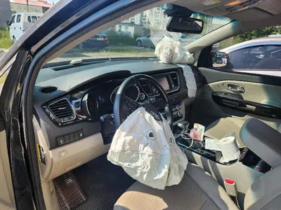2018 Kia Carnival VIN: