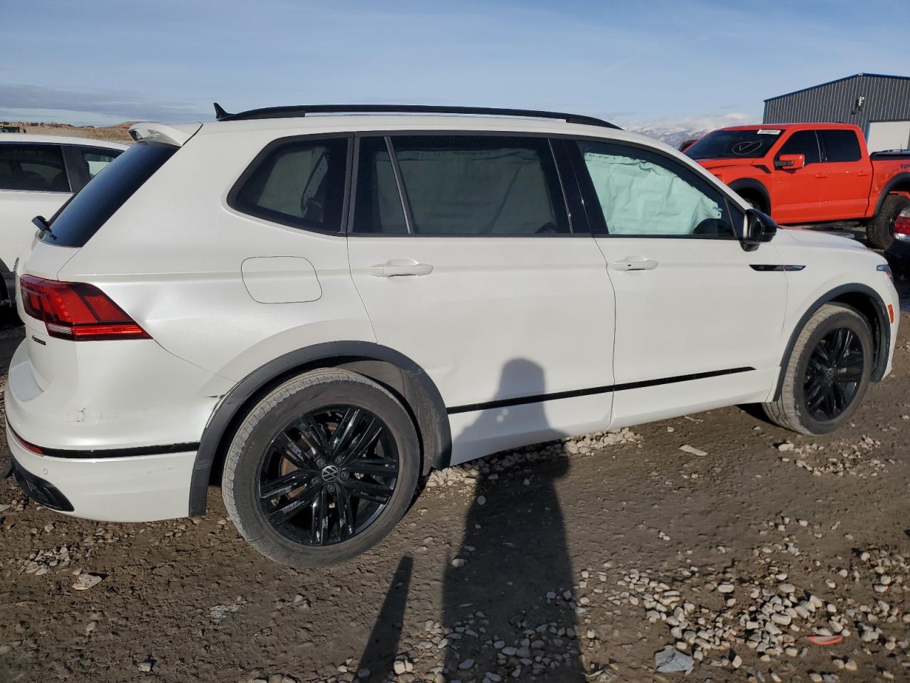 2022 VOLKSWAGEN TIGUAN SE R-LINE BLACK VIN:3VV8B7AX8NM071695