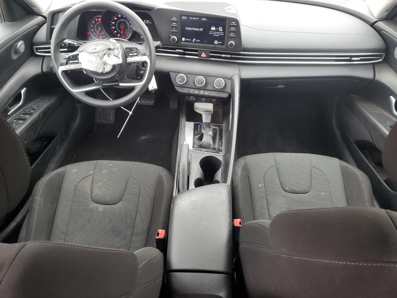 2022 HYUNDAI ELANTRA SE VIN:KMHLL4AG0NU335276