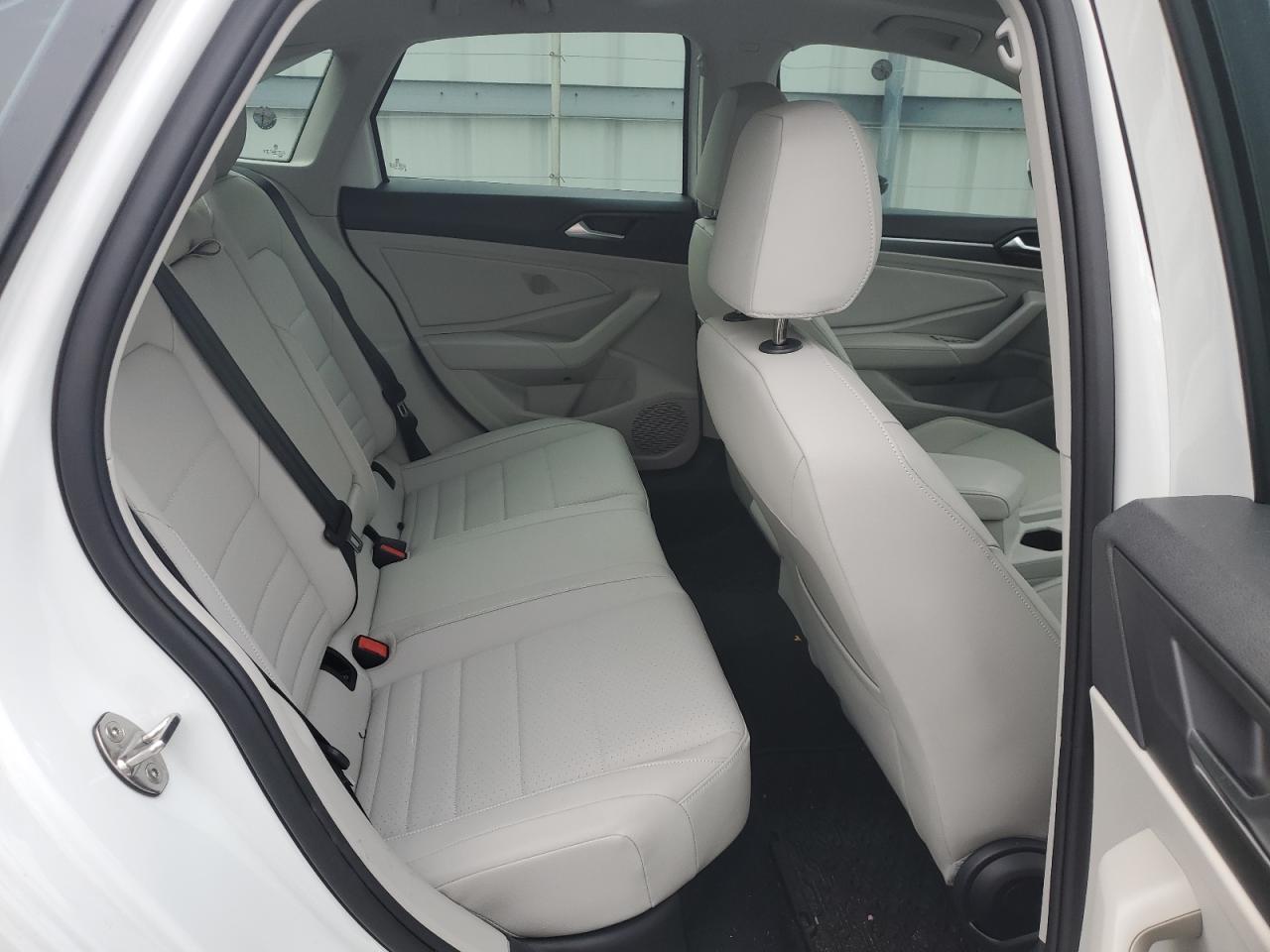 2024 VOLKSWAGEN JETTA SE VIN:3VW7M7BU8RM052978