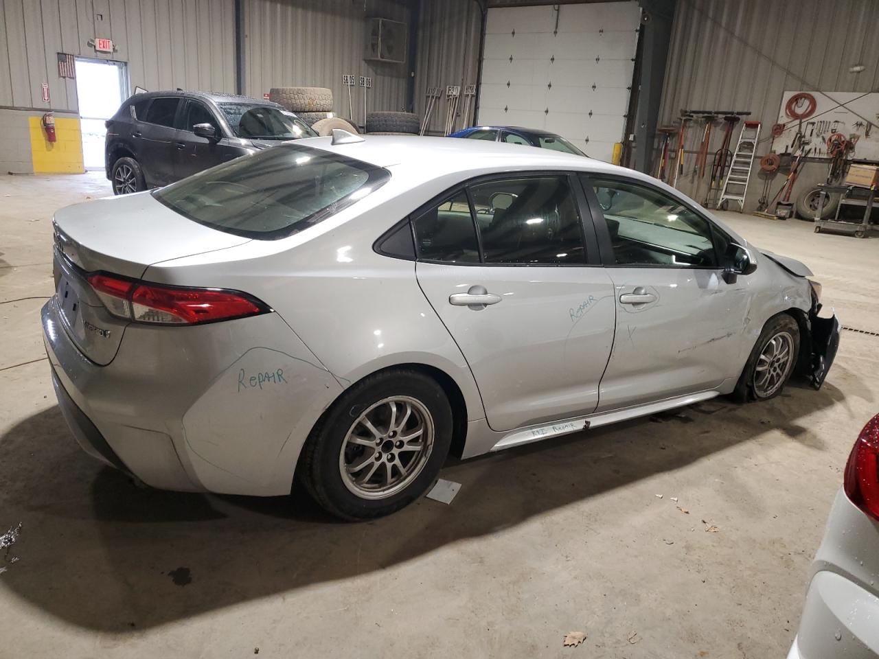 2022 TOYOTA COROLLA LE VIN:JTDEAMDE4NJ049526