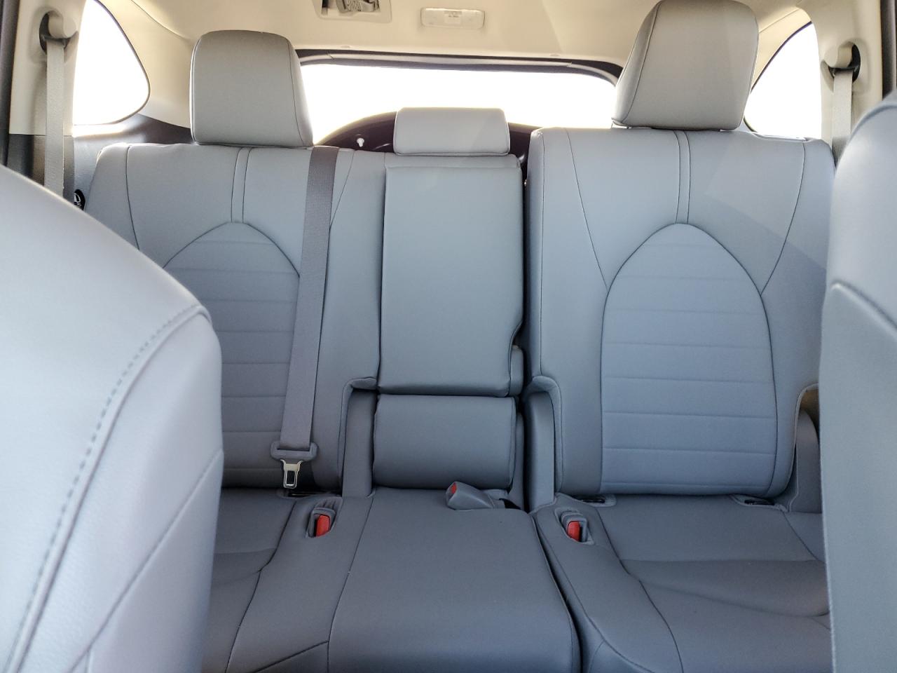 2024 TOYOTA HIGHLANDER LE VIN:5TDKDRAH0RS547446
