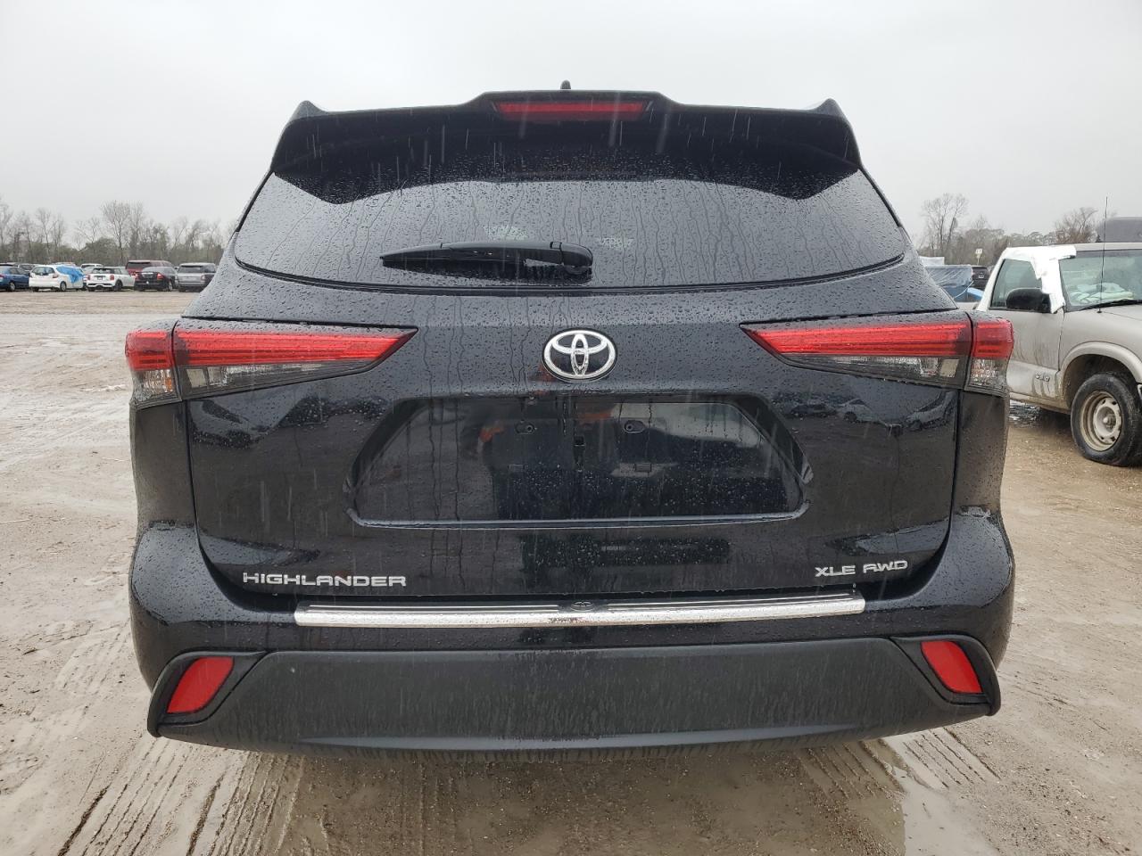 2022 TOYOTA HIGHLANDER XLE VIN:5TDGZRBH5NS244954