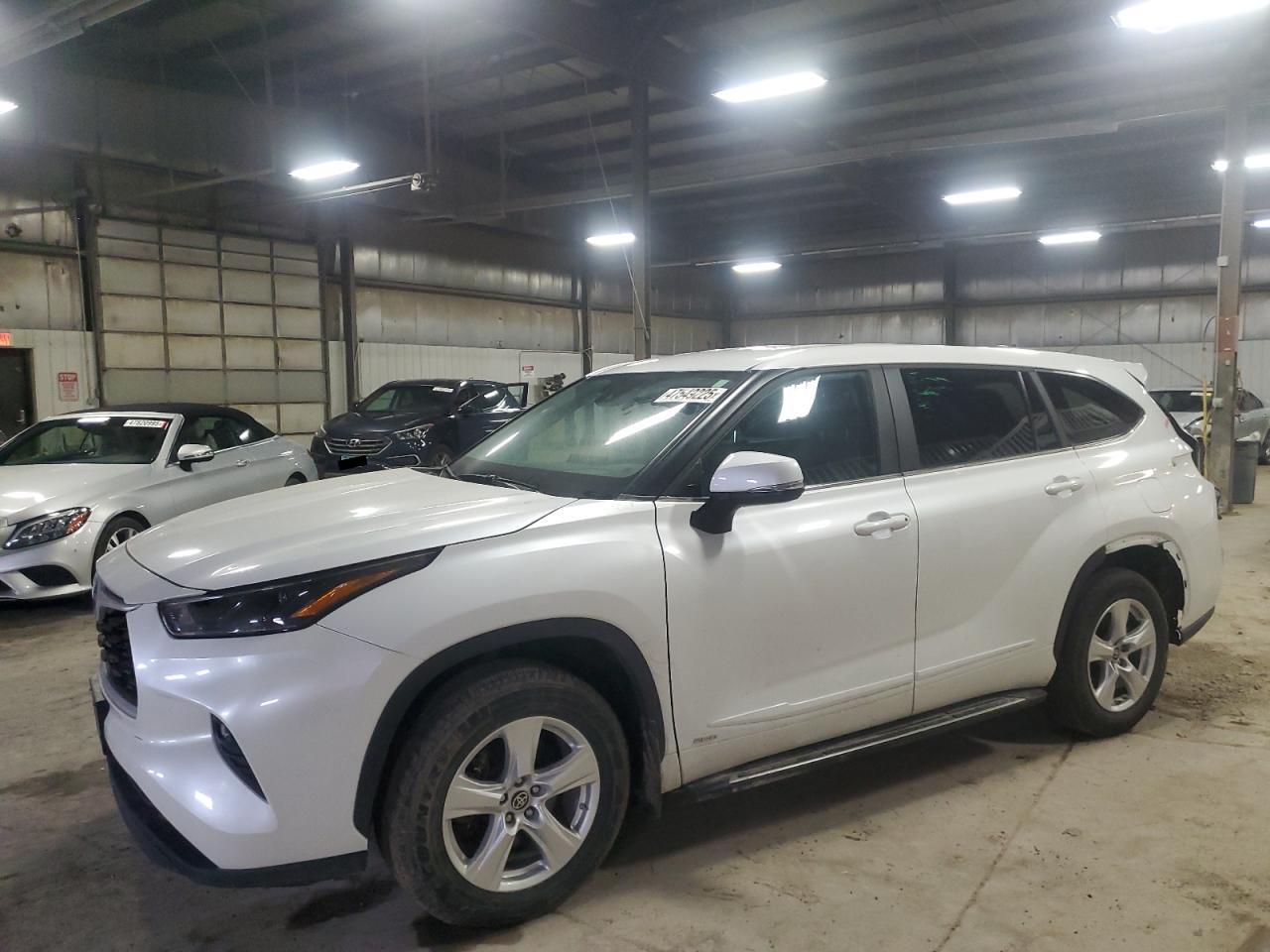 2023 TOYOTA HIGHLANDER HYBRID LE VIN:5TDBBRCH8PS112643