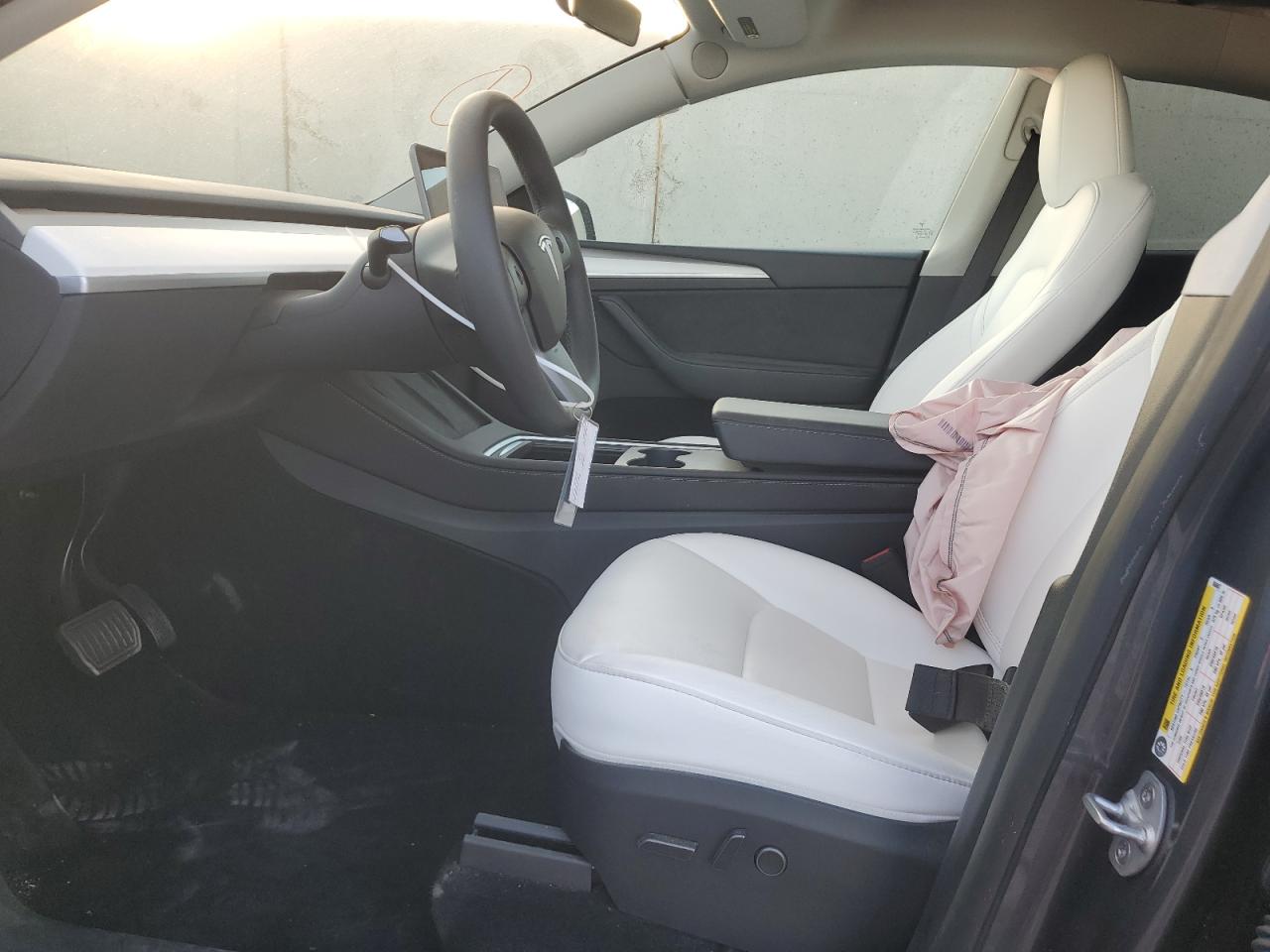 2023 TESLA MODEL Y  VIN:7SAYGDEE6PF860607