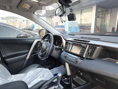 2016 Toyota RAV4 VIN: