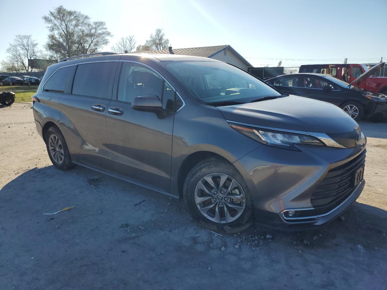 2022 TOYOTA SIENNA XLE VIN:5TDJSKFC2NS057851