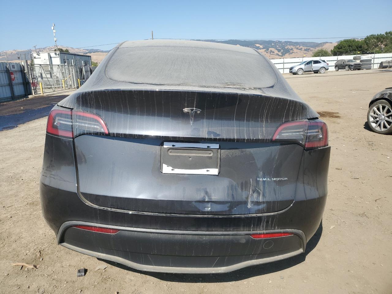 2024 TESLA MODEL Y  VIN:7SAYGAEE2RF006196