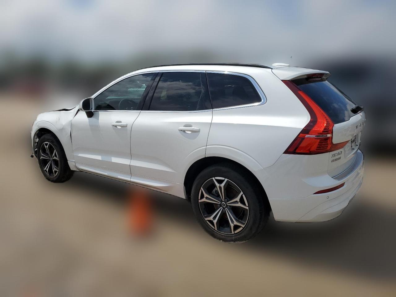 2022 VOLVO XC60 B5 MOMENTUM VIN:WP0AA2A8XNS255297