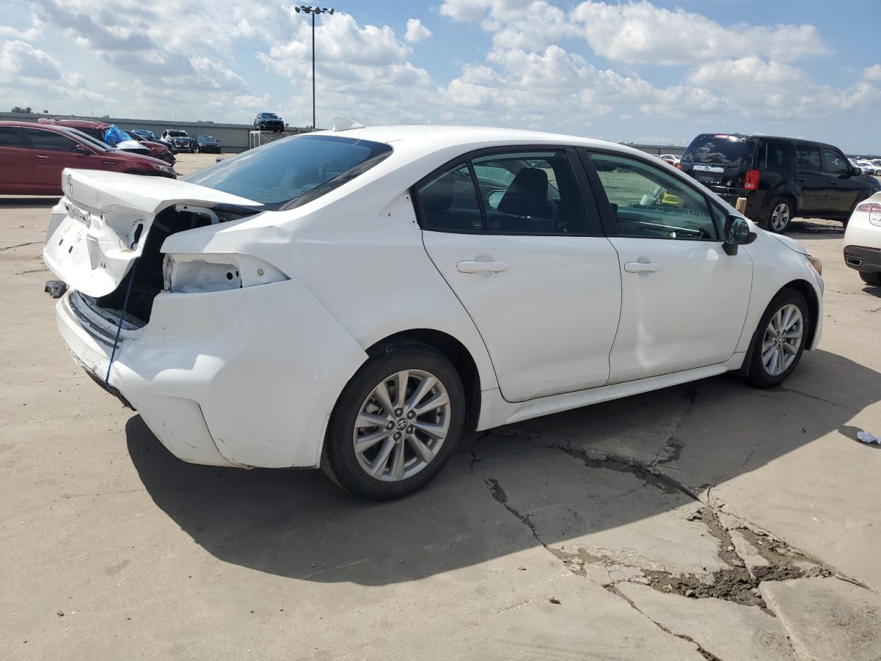 2023 TOYOTA COROLLA LE VIN:5YFB4MDE7PP033877