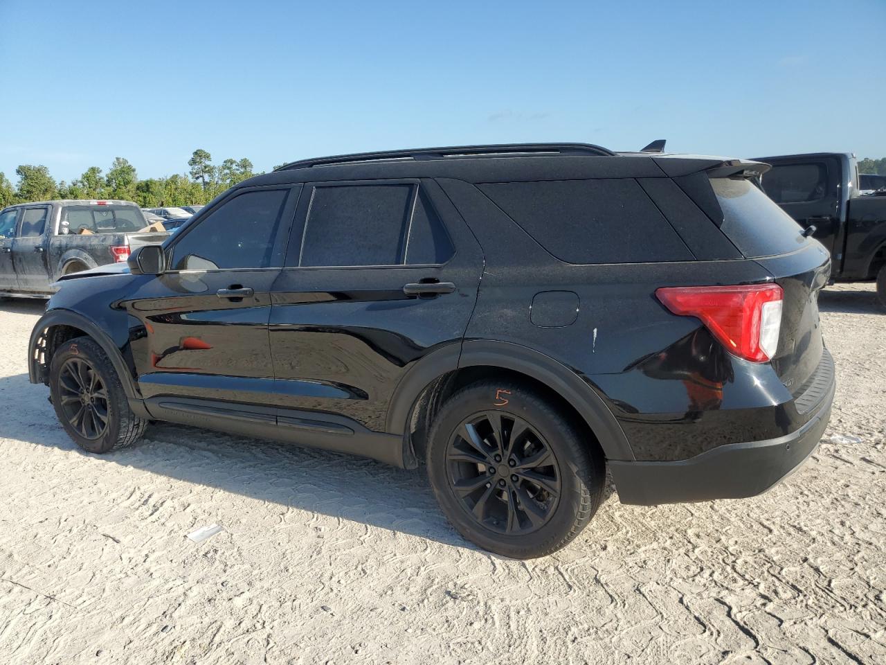 2022 FORD EXPLORER XLT VIN:1FMSK7DH4NGB41000