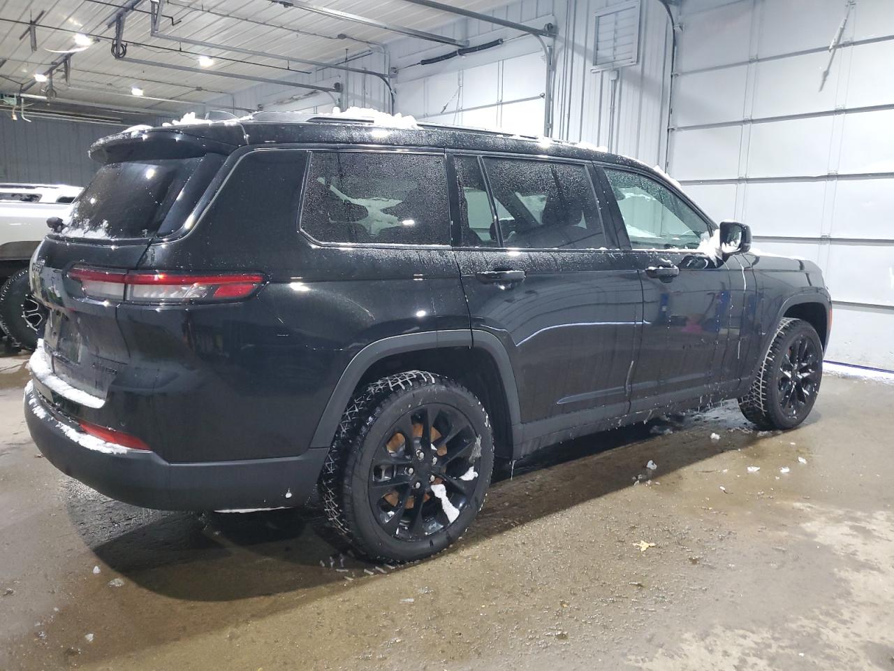 2024 JEEP GRAND CHEROKEE L LIMITED VIN:1C4RJKBG5R8501832