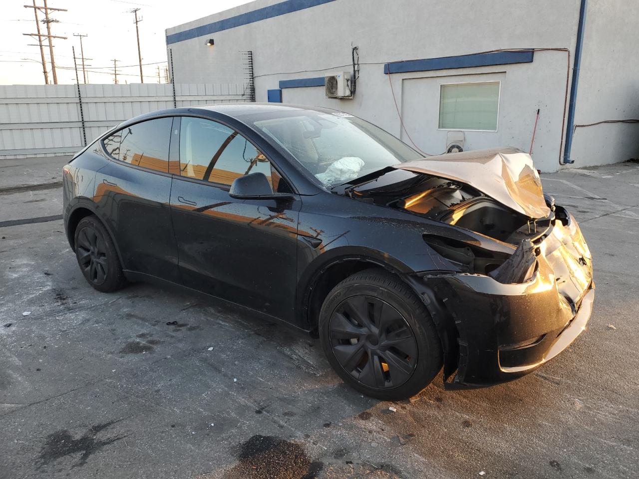 2024 TESLA MODEL Y  VIN:7SAYGDED1RF132087