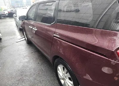 2018 Kia Carnival KNHMF37ABJS355992 VIN:KNHMF37ABJS355992