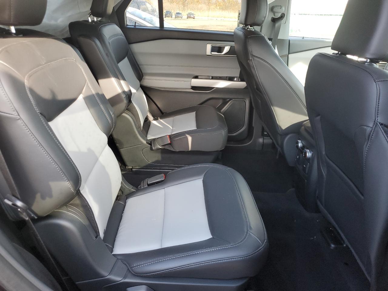 2023 FORD EXPLORER XLT VIN:1FMSK8DH9PGC15827