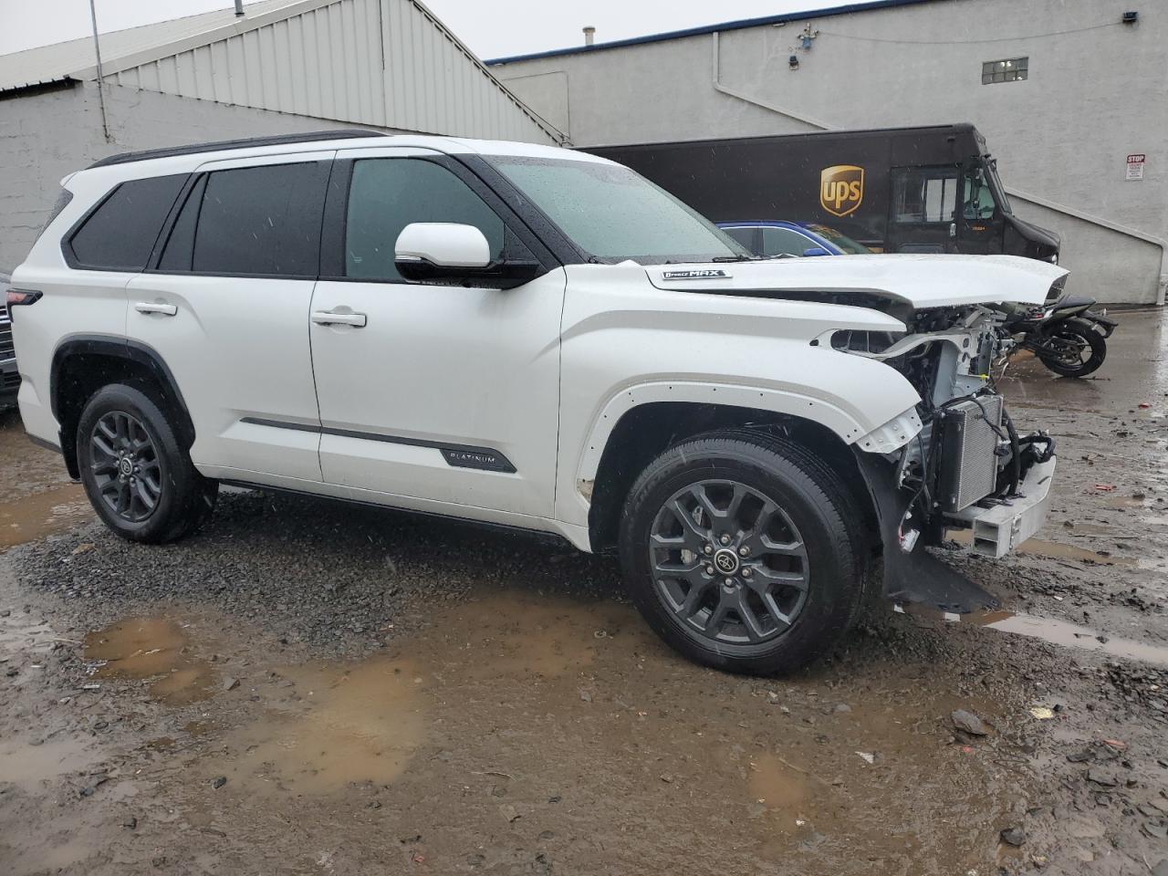 2023 TOYOTA SEQUOIA SR5 VIN:7SVAAABA5PX009460