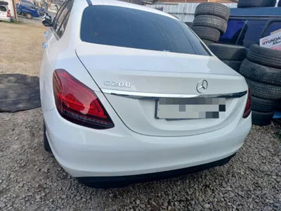 2019 Mercedes-Benz C 200 VIN: