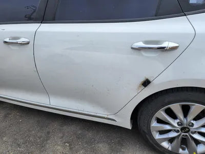2016 Kia K5 KNAGU411BHA114851 VIN:KNAGU411BHA114851