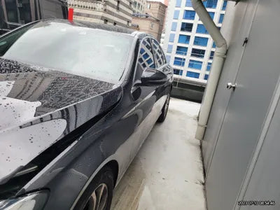 2016 Mercedes-Benz C 200 VIN: