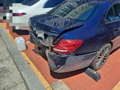 2018 Mercedes-Benz E 300 VIN: