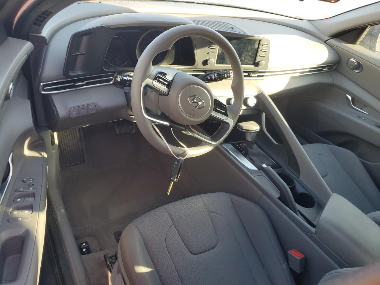 2023 HYUNDAI ELANTRA SE VIN:KMHLL4AG1PU580249