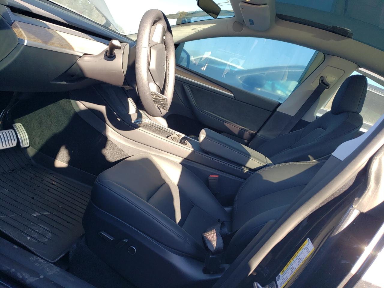 2024 TESLA MODEL Y  VIN:7SAYGDEF3RA323556
