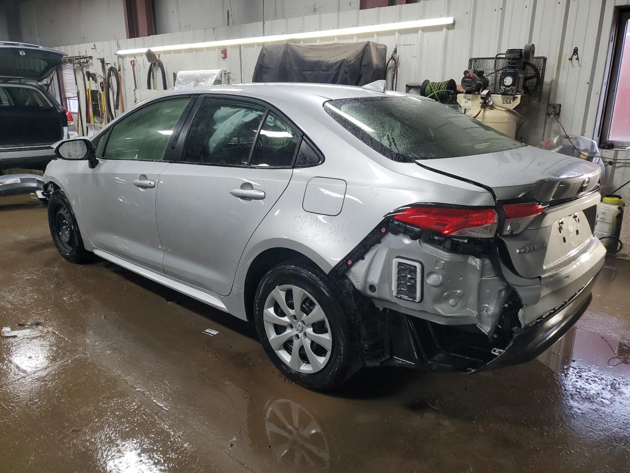 2024 TOYOTA COROLLA LE VIN:JTDBCMFE0R3044215