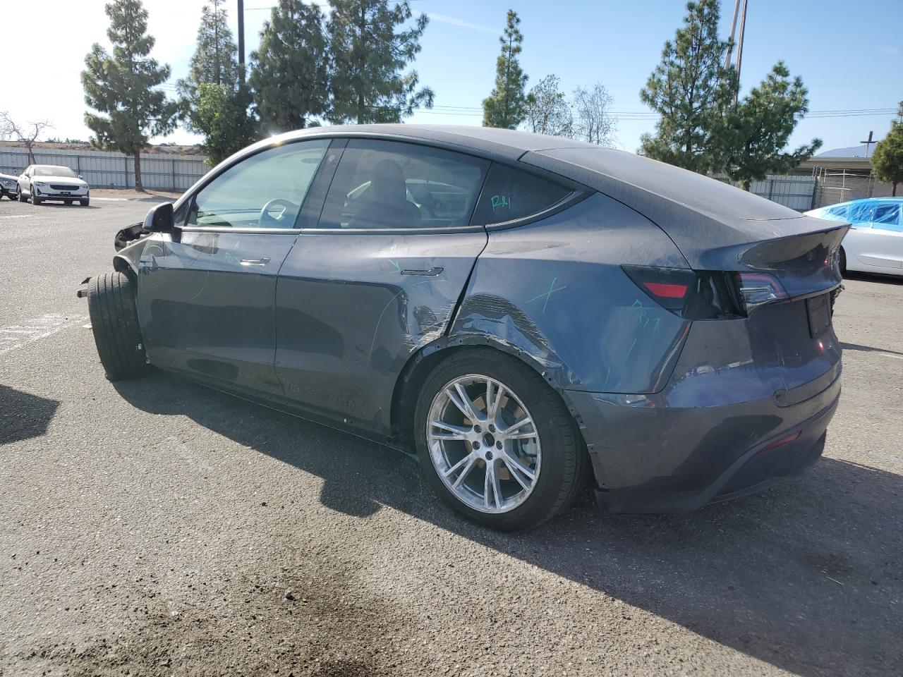2022 TESLA MODEL Y  VIN:7SAYGAEE8NF409285