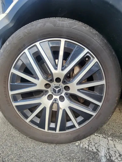 2020 Mercedes-Benz GLC 300 VIN: