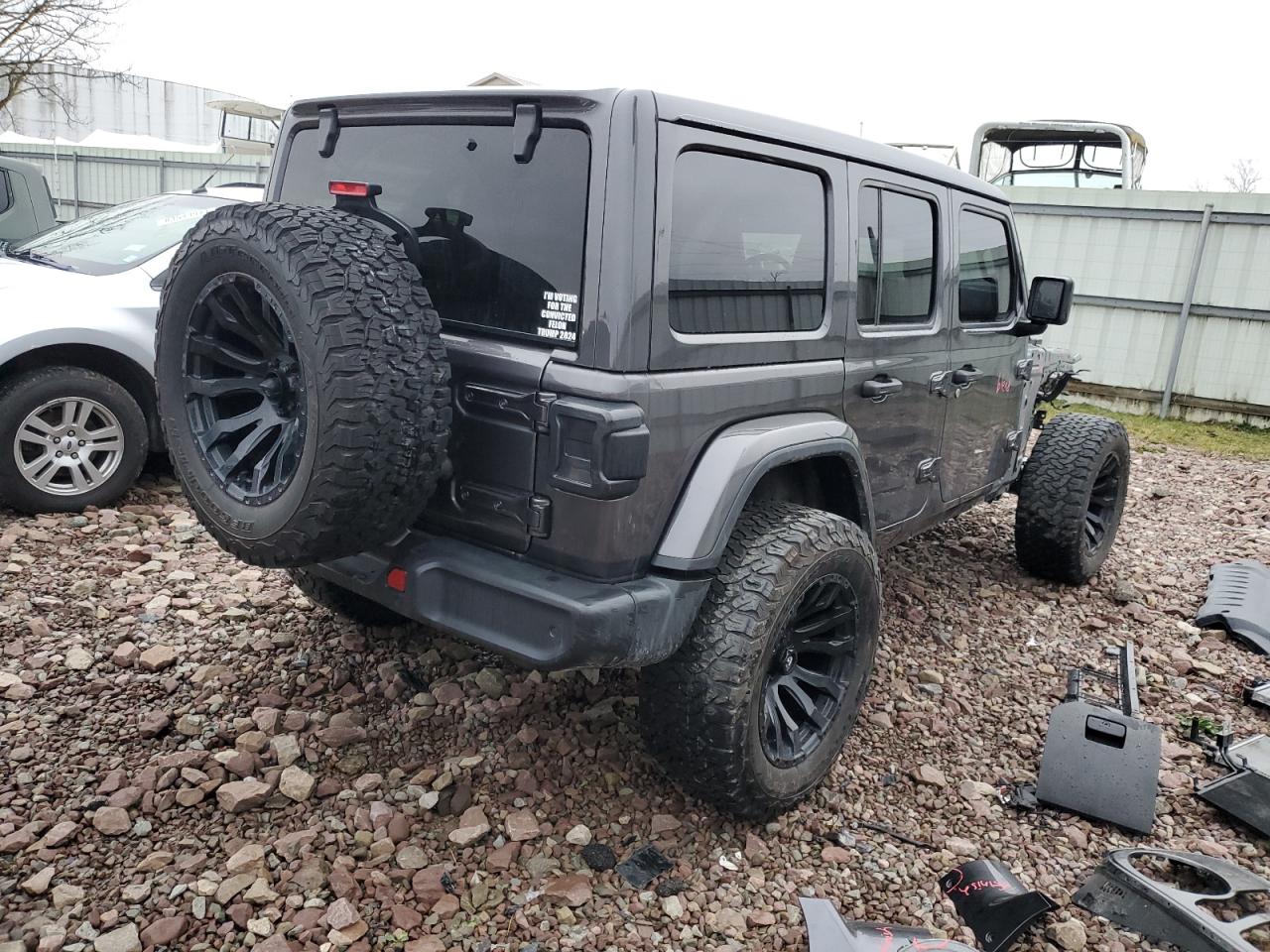 2022 JEEP WRANGLER UNLIMITED SAHARA VIN:1C4HJXEN9NW191371
