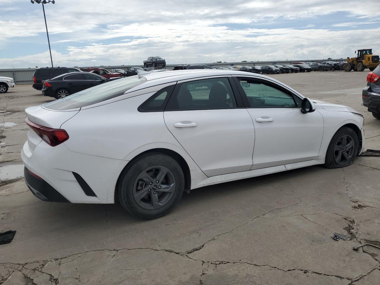 2022 KIA K5 LX VIN:5XXG24J24NG123404