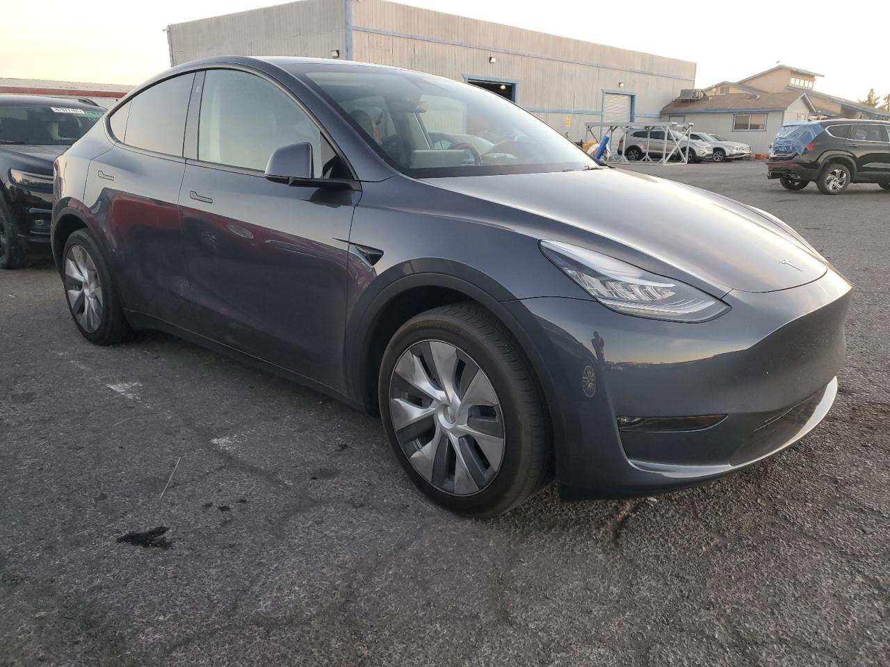 2023 TESLA MODEL Y  VIN:7SAYGDEE8PA109344