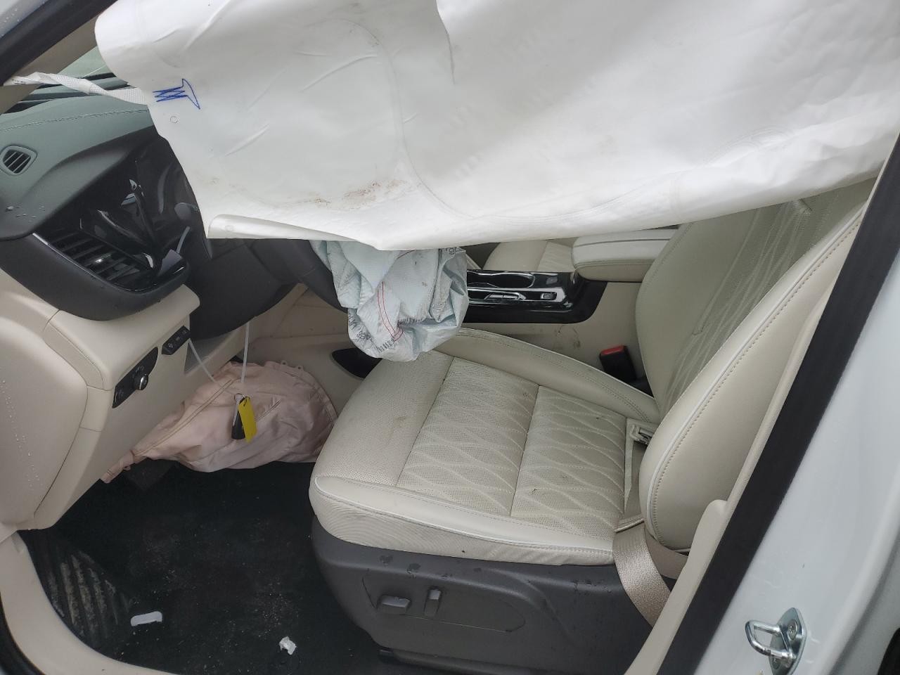 2022 BUICK ENVISION AVENIR VIN:LRBFZRR43ND077308