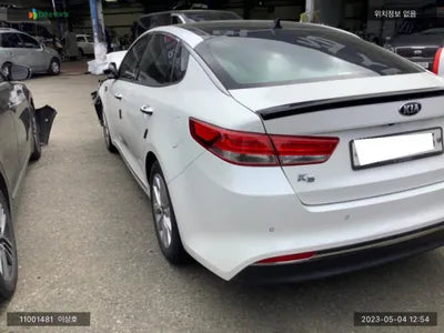 2016 Kia K5 KNAGX411BGA081421 VIN:KNAGX411BGA081421