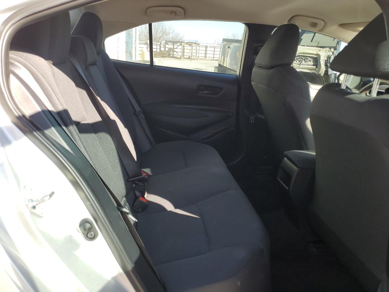 2022 TOYOTA COROLLA LE VIN:5YFEPMAE4NP335827