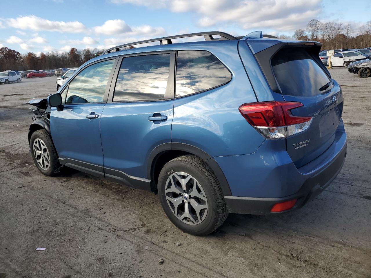 2023 SUBARU FORESTER PREMIUM VIN:JF2SKAEC9PH517063