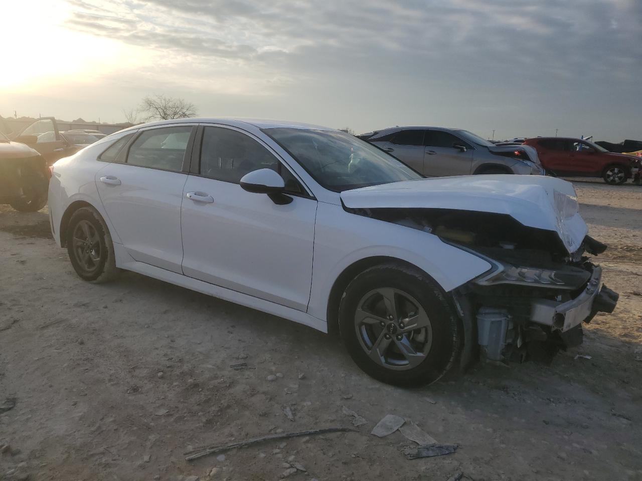 2022 KIA K5 LXS VIN:5XXG14J29NG111879