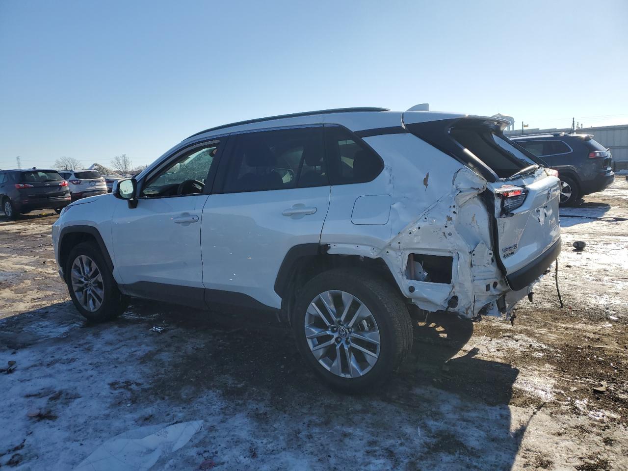 2024 TOYOTA RAV4 XLE PREMIUM VIN:2T3A1RFV8RW465899