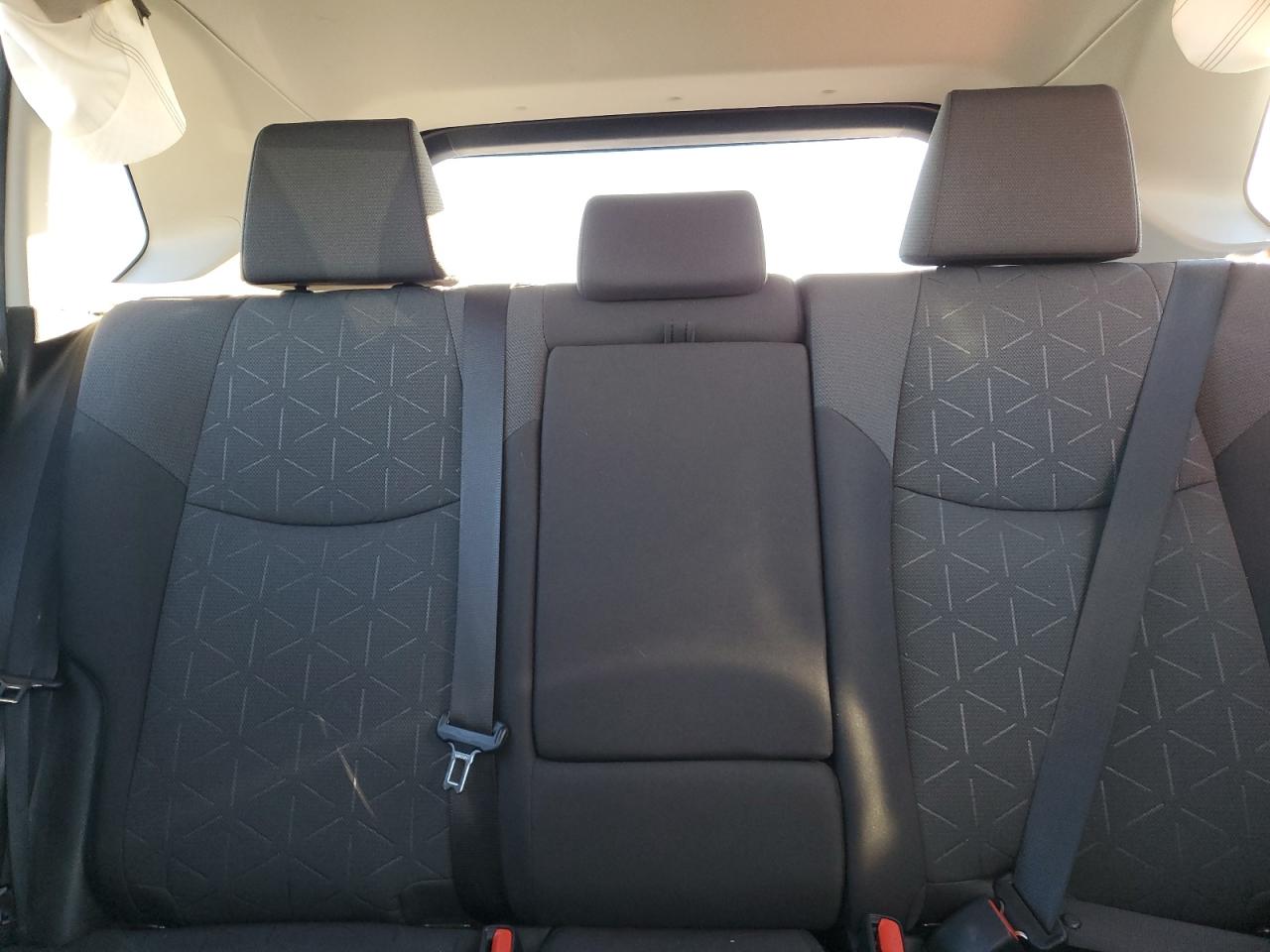 2022 TOYOTA RAV4 XLE VIN:2T3RWRFV2NW137604