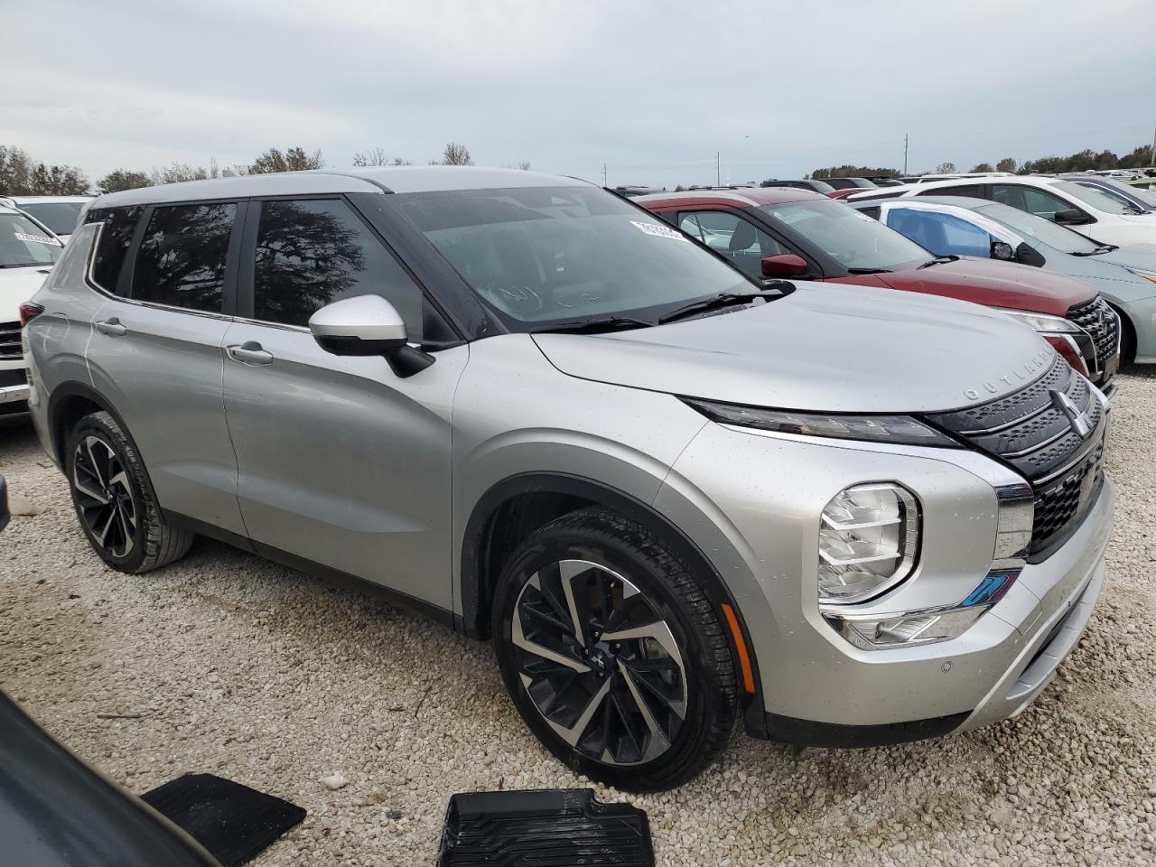 2024 MITSUBISHI OUTLANDER SE VIN:JA4J3VA80RZ040076 – VIN Public