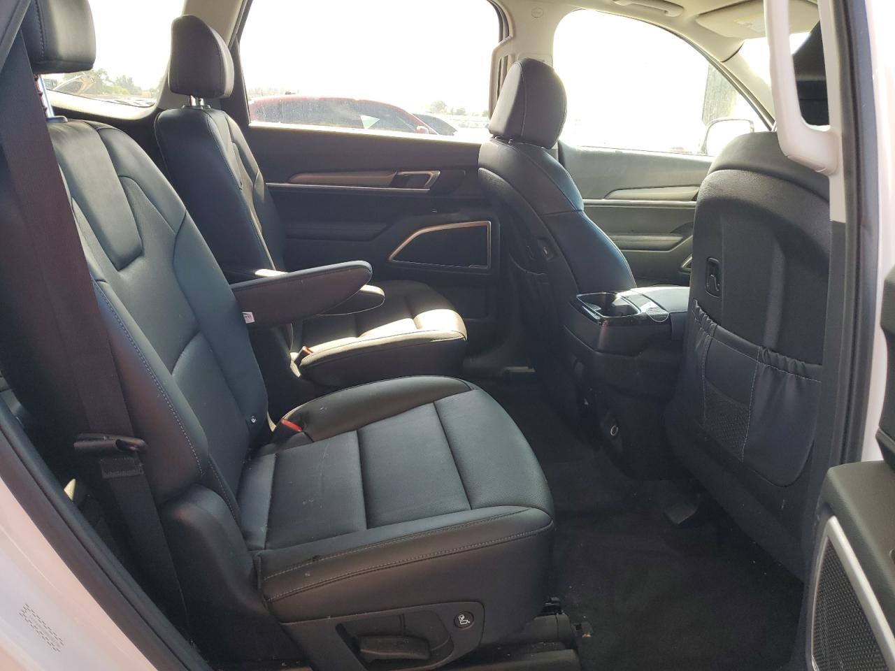 2022 KIA TELLURIDE S VIN:5XYP64HC8NG283736