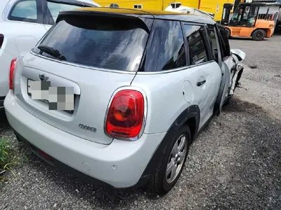 2015 MINI Cooper VIN: