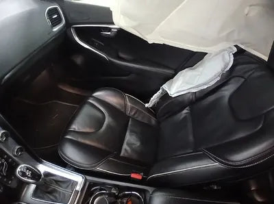 2016 Volvo V40 YV1MV40LDG2315312 VIN:YV1MV40LDG2315312