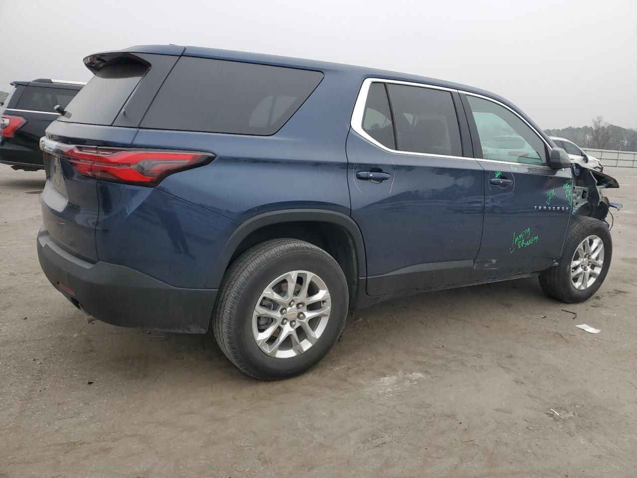 2022 CHEVROLET TRAVERSE LS VIN:1GNERFKW3NJ194919