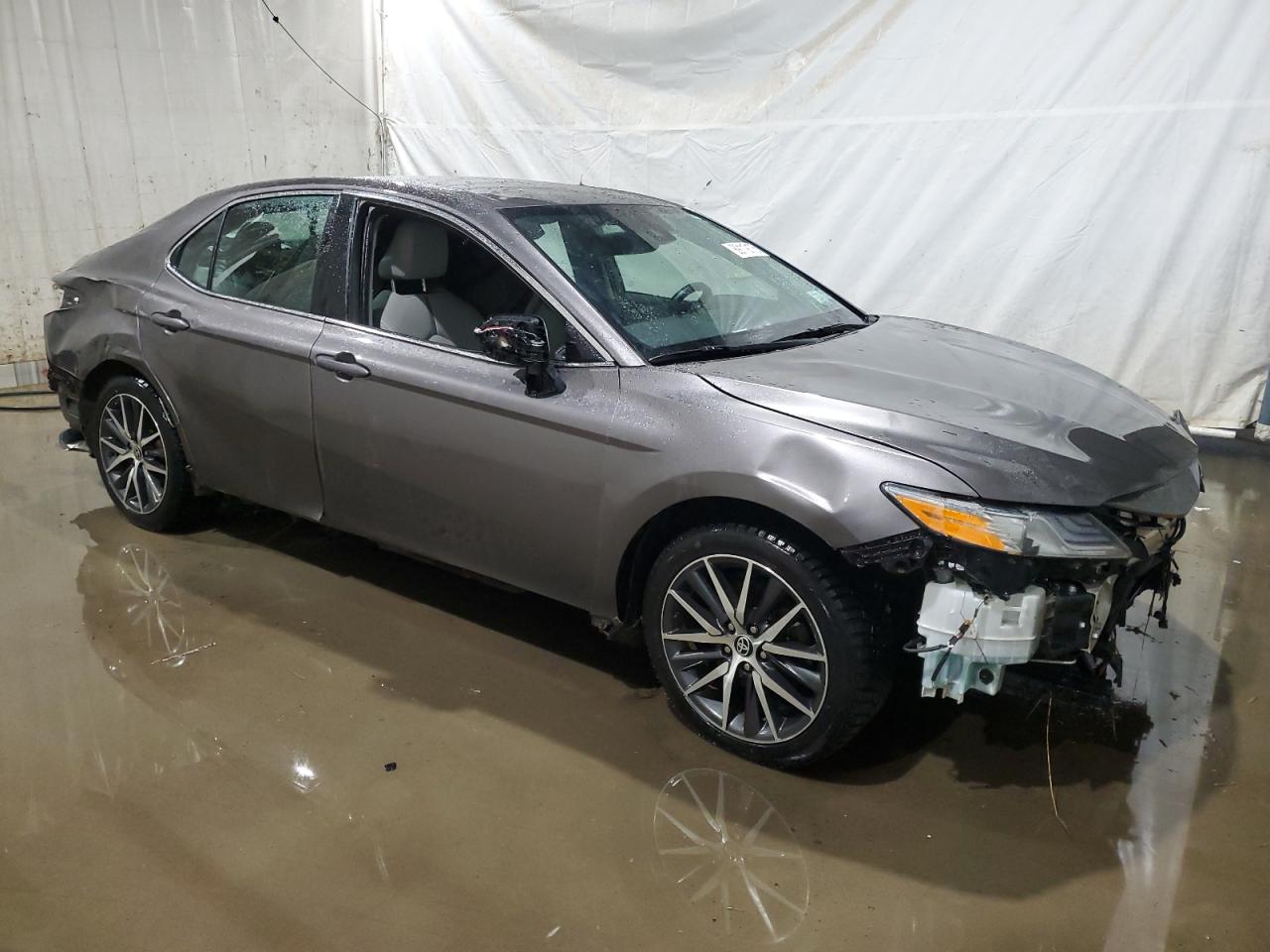 2022 TOYOTA CAMRY XLE VIN:4T1F31AK5NU587489