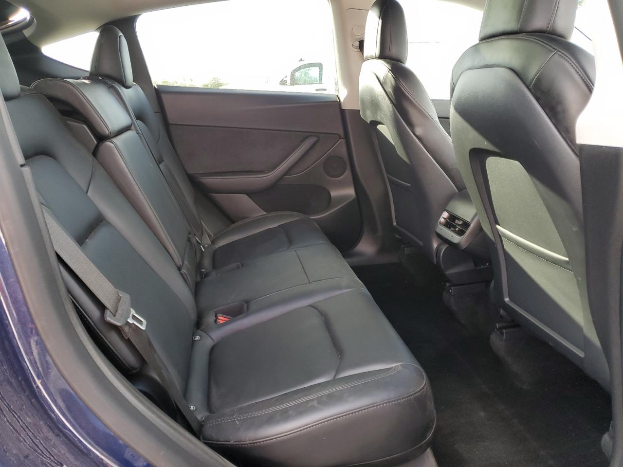 2022 TESLA MODEL Y  VIN:7SAYGDEE6NF386736