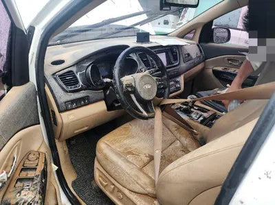 2017 Kia Carnival VIN: