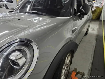 2021 MINI Cooper VIN:
